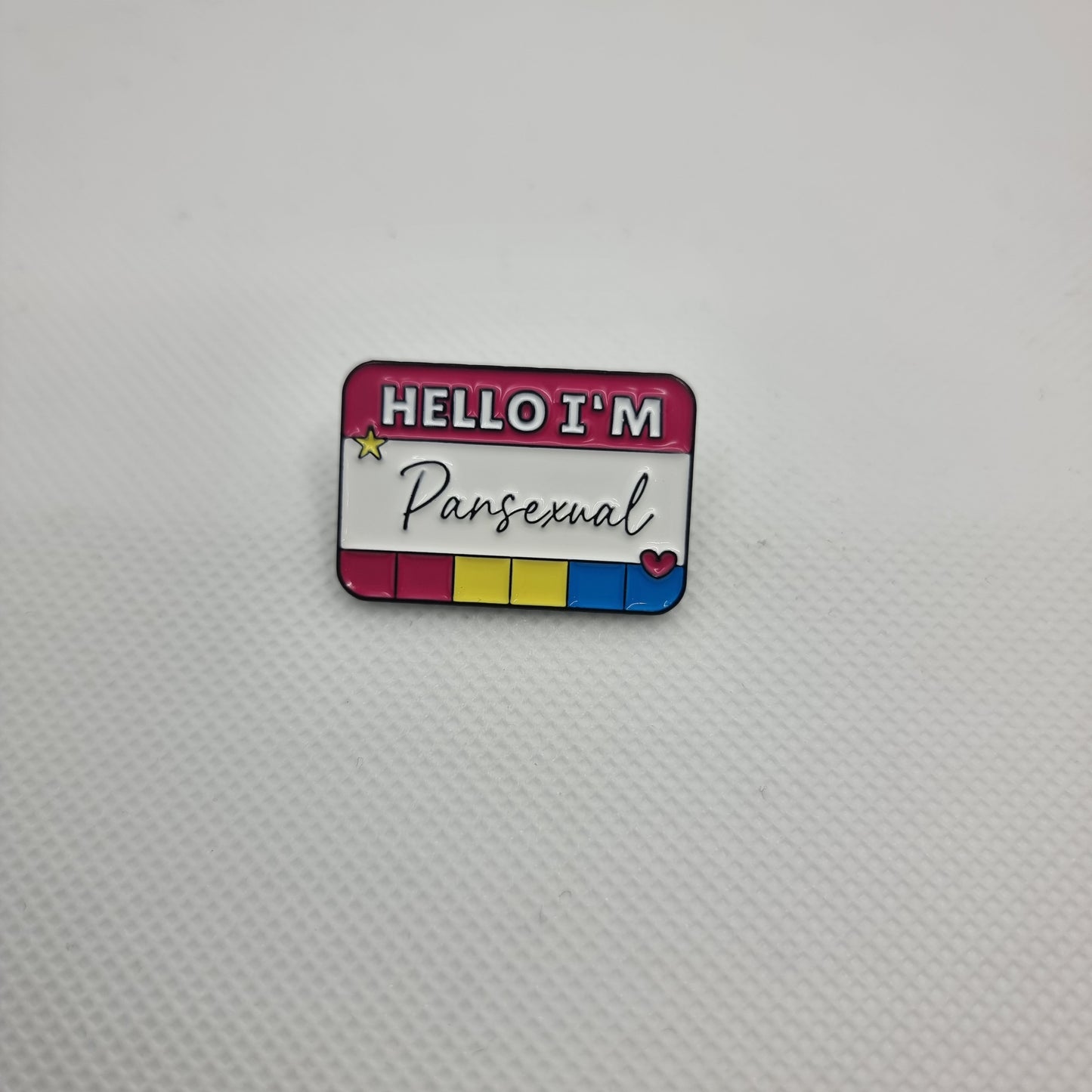 Bonjour, je suis des épingles en émail LGBT | BI Pan Asexuel Trans Gay Lesbienne Broches Insignes de Revers | Boîte de dialogue Couleur arc-en-ciel de la fierté | Épinglettes